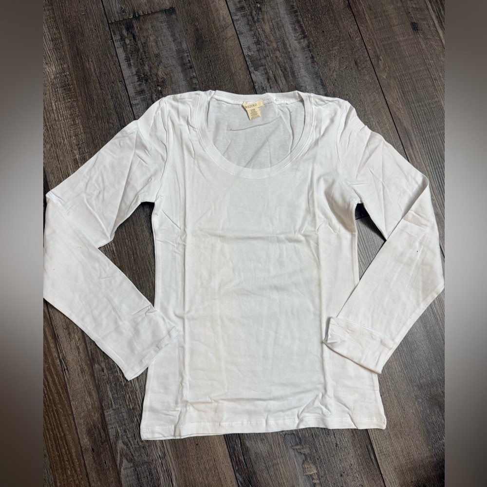 Bozzolo White Long Sleeve Scoop Neck Top -Sizes Available: S, M, L